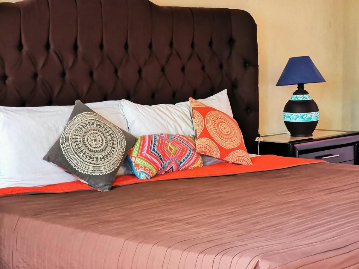 Hotel Chocolate Suites غواناخواتو المظهر الخارجي الصورة